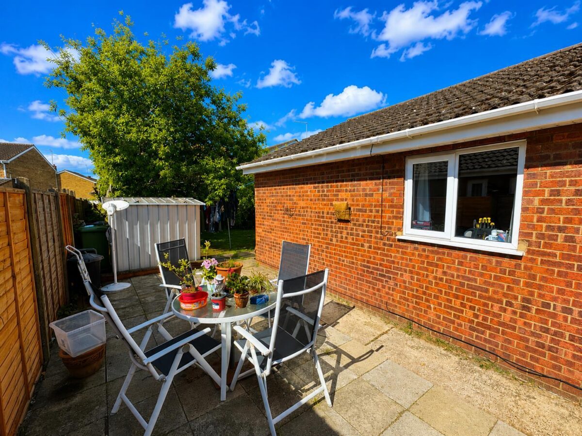 Pound Close, Great Oakley, Corby