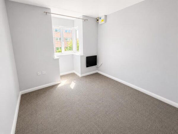 Gainsborough Court, Corby