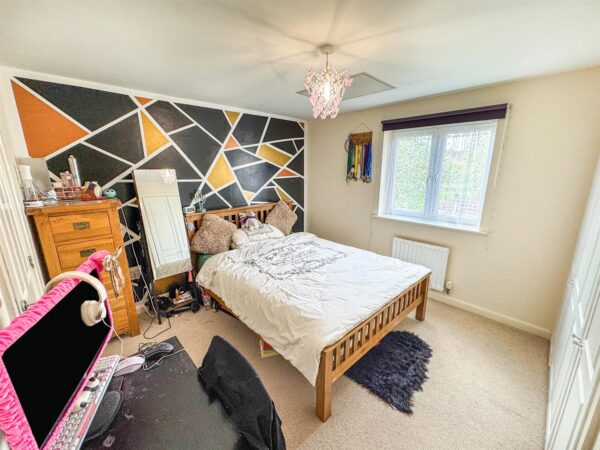 Cotswold Close, Corby