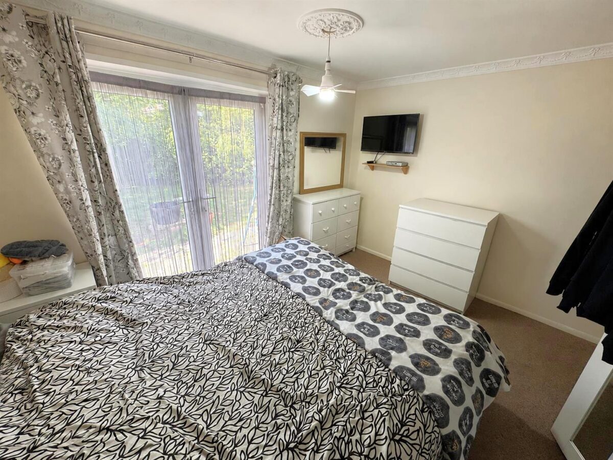 Pound Close, Great Oakley, Corby