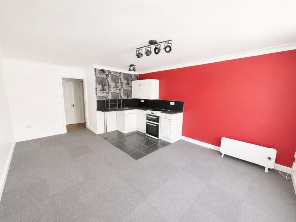 Gainsborough Court, Corby