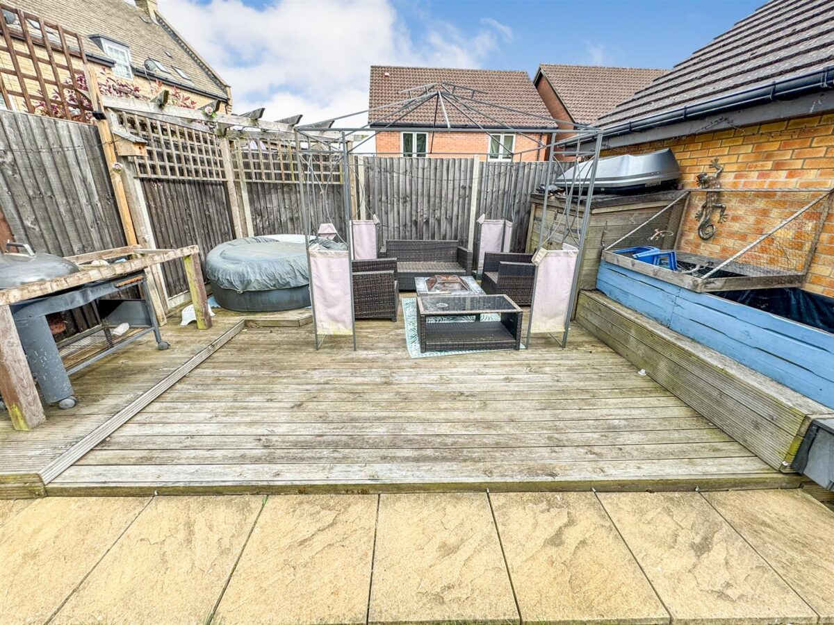Cotswold Close, Corby