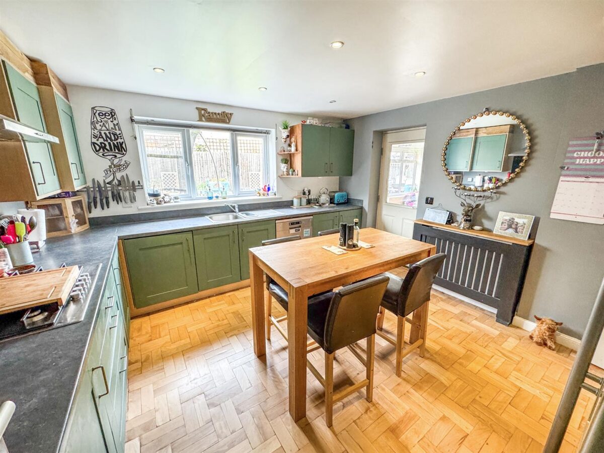 Cotswold Close, Corby