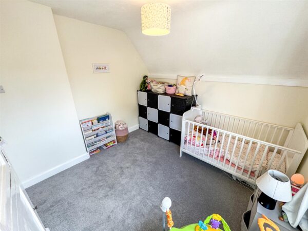 Faraday Grove, Corby