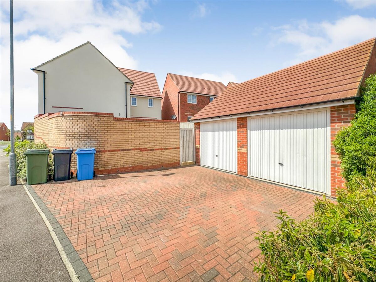 Aintree Road, Corby