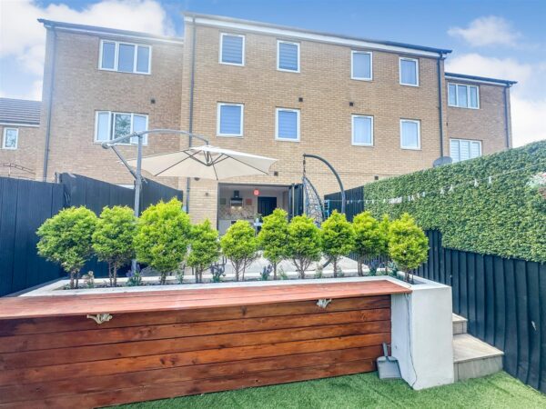 Gunnell Road, Corby