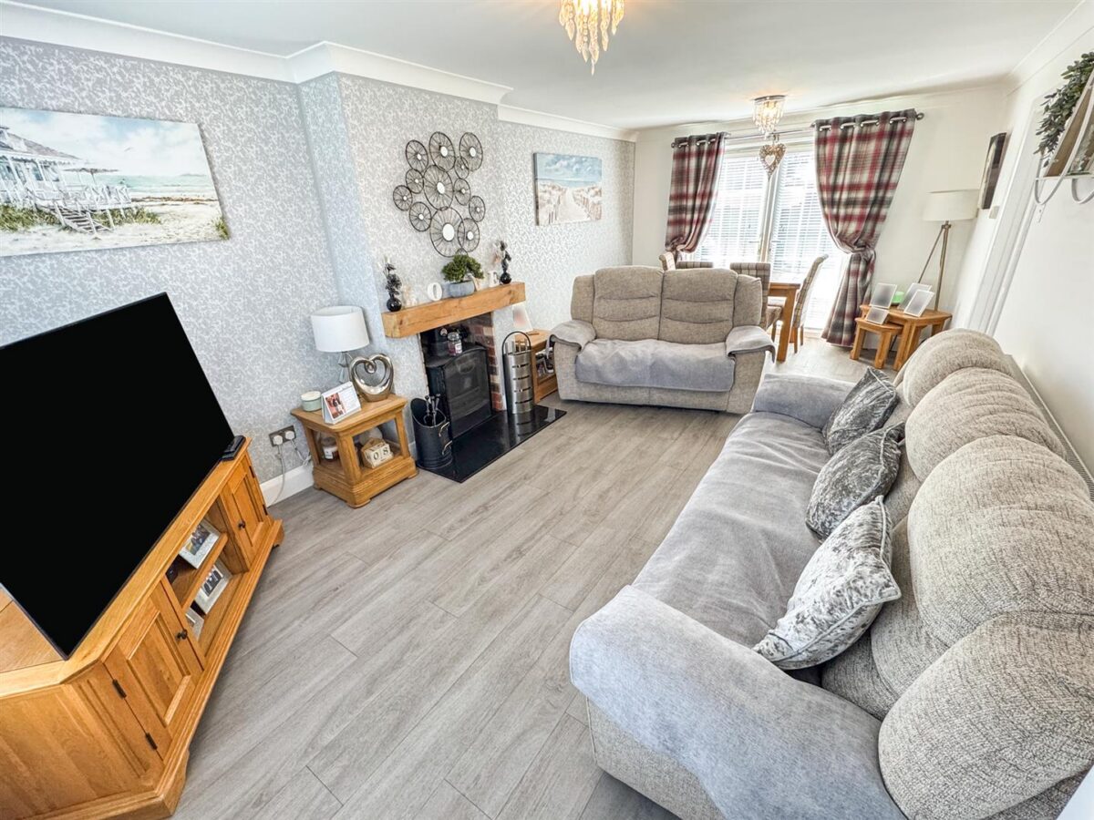 Mantlefield Road, Corby