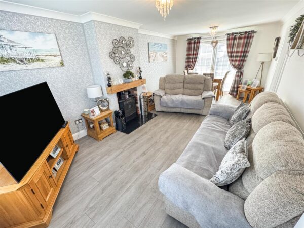 Mantlefield Road, Corby