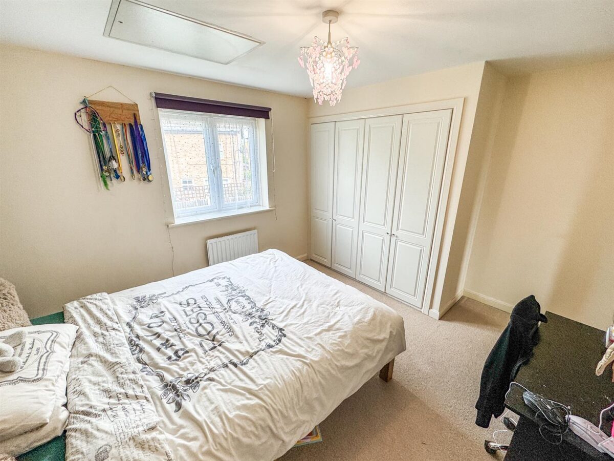 Cotswold Close, Corby