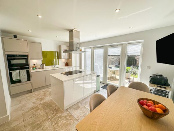 Park View, Corby