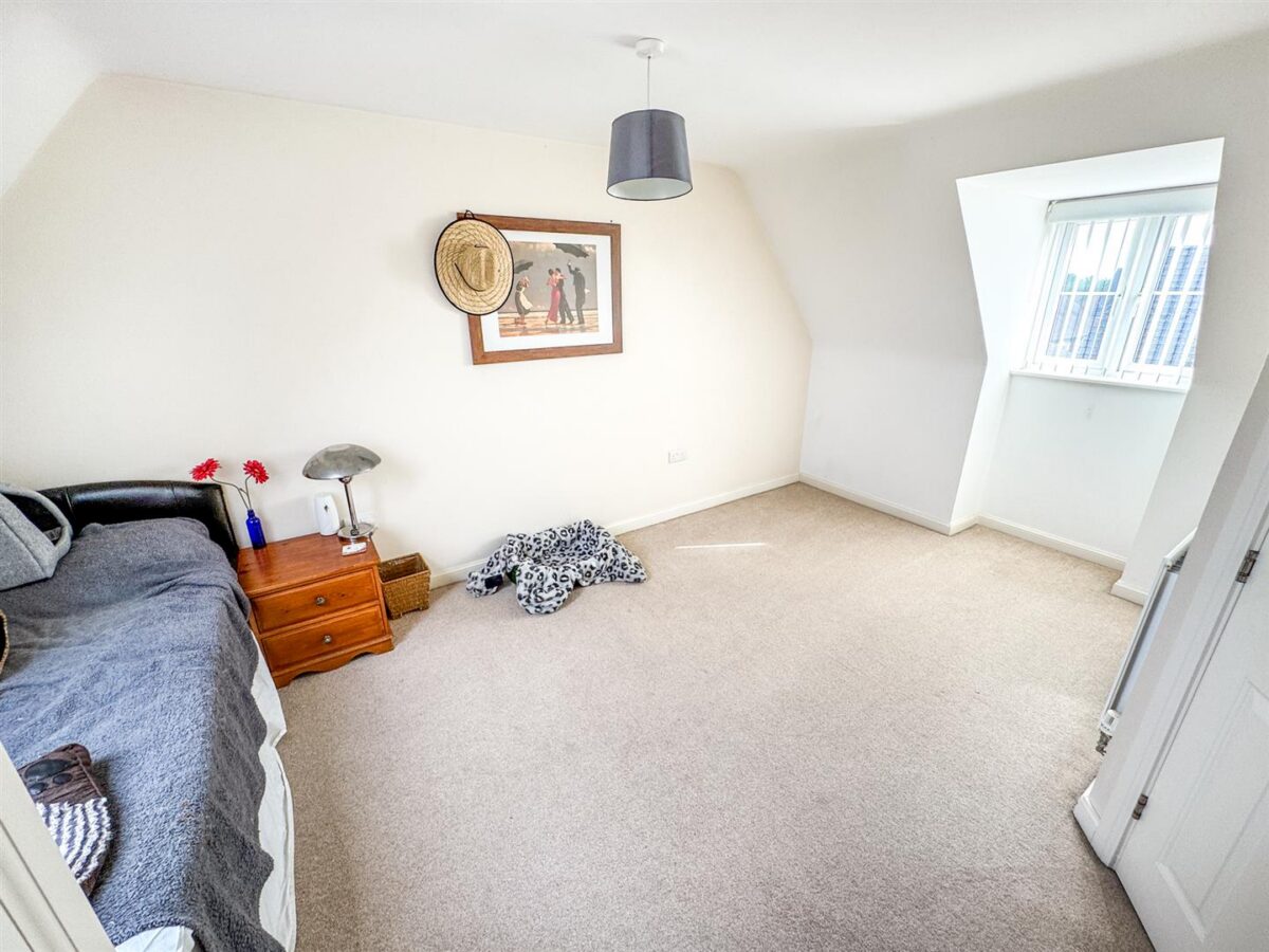 Cotswold Close, Corby
