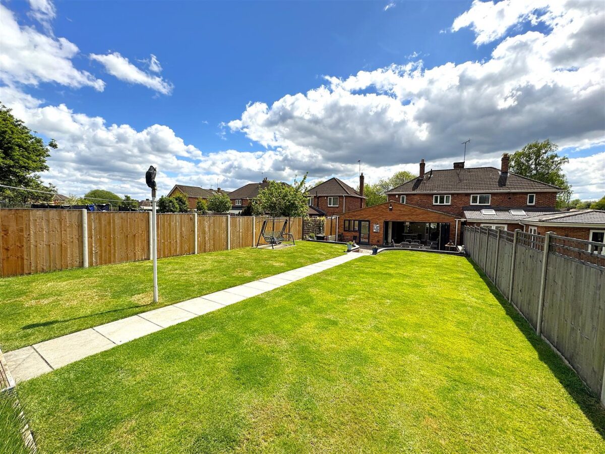 Cottingham Road, Corby