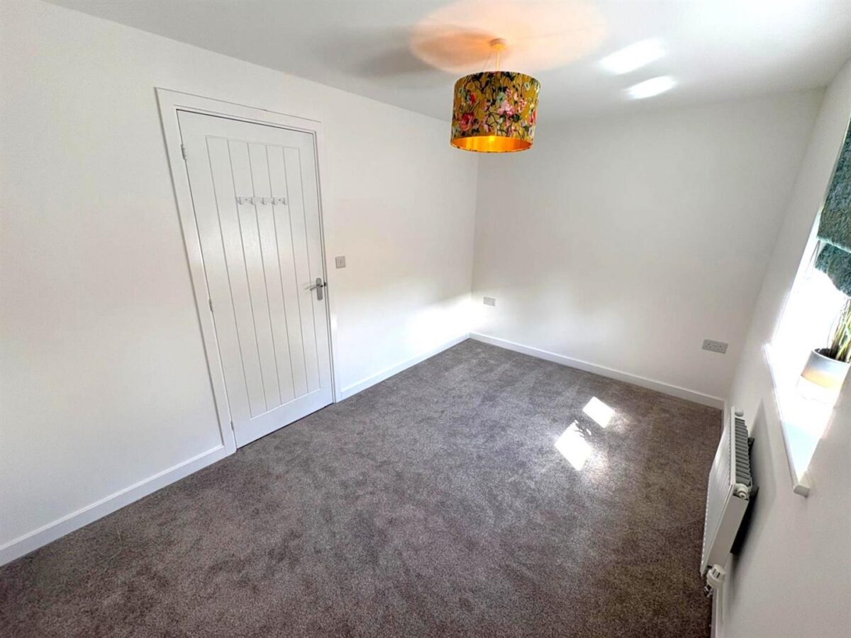 Grilley Street, Weldon