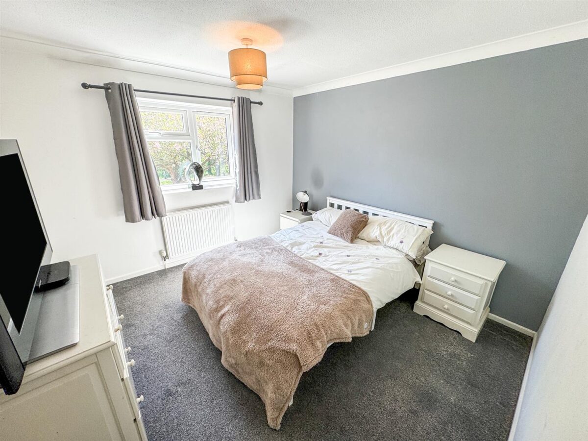Dunedin Road, Corby