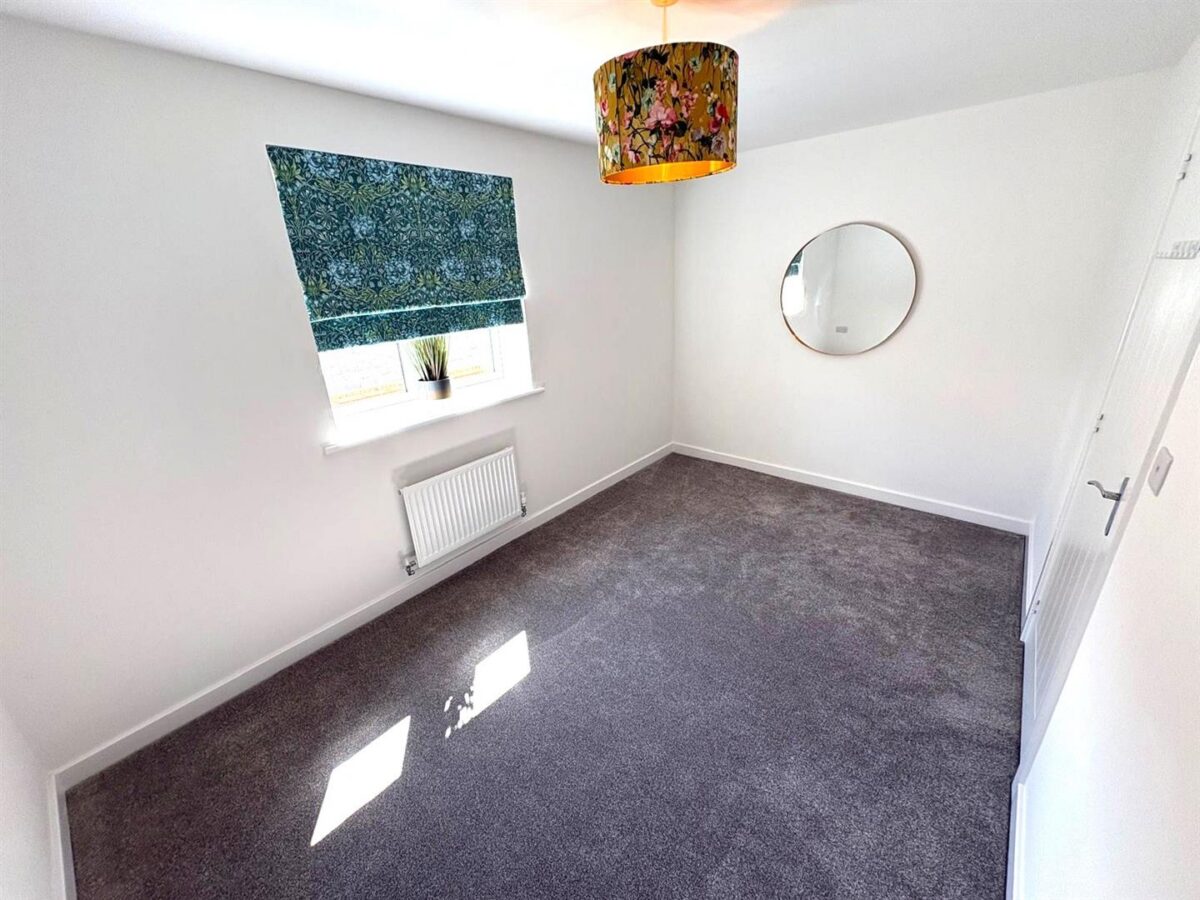 Grilley Street, Weldon