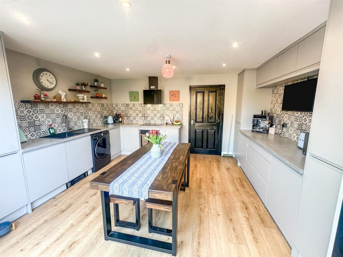 Gunnell Road, Corby