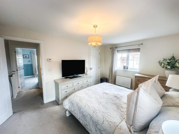 Arnold Drive, Corby