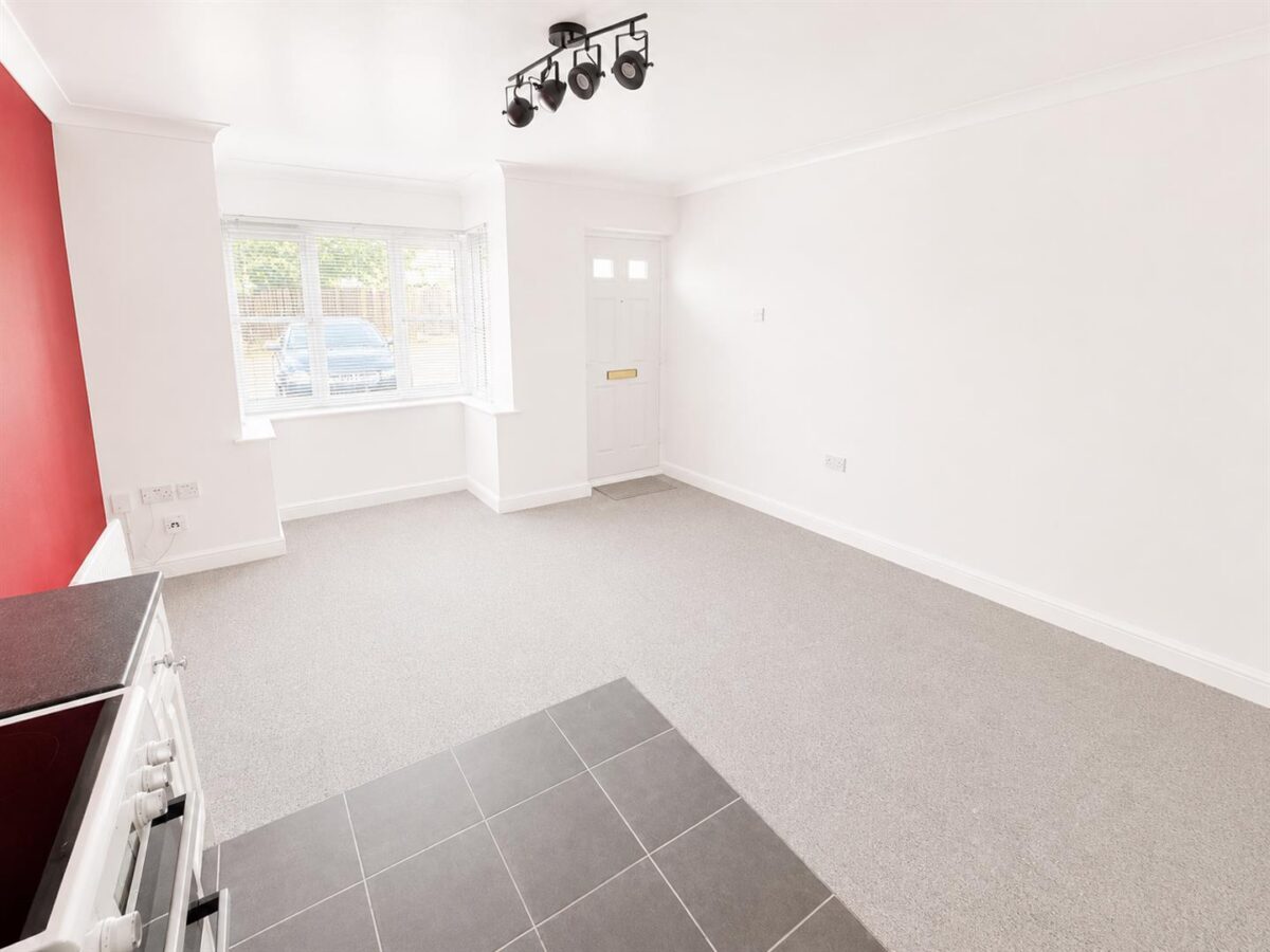 Gainsborough Court, Corby