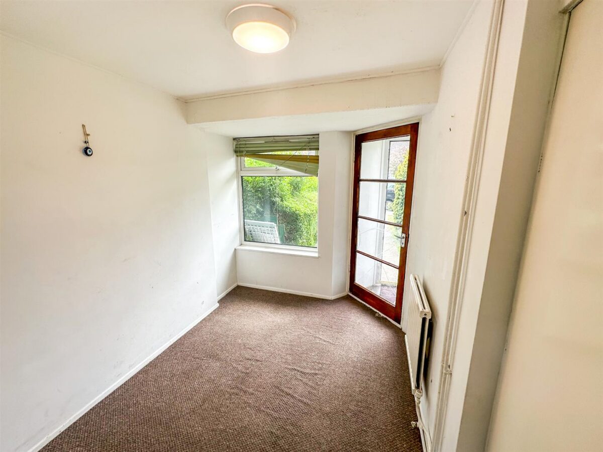 Kingsthorpe Avenue, Corby