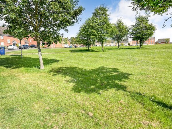 Dunnock Road, Corby