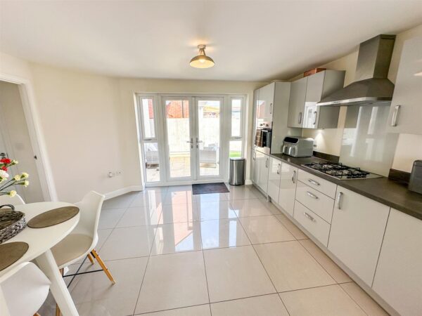 Aintree Road, Corby