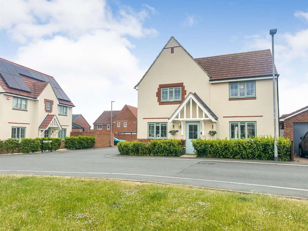 Arnold Drive, Corby