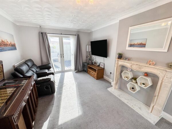 Faraday Grove, Corby