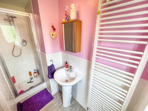 Cotswold Close, Corby