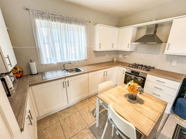 Slough Close, Corby