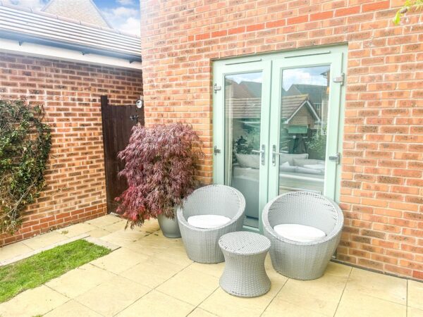 Arnold Drive, Corby