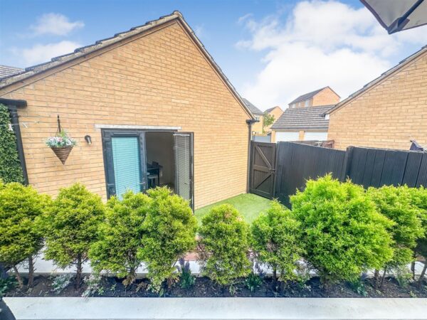Gunnell Road, Corby