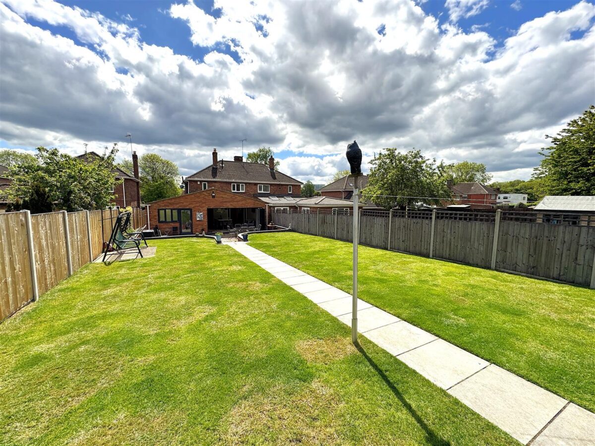 Cottingham Road, Corby