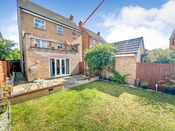 Dunnock Road, Corby