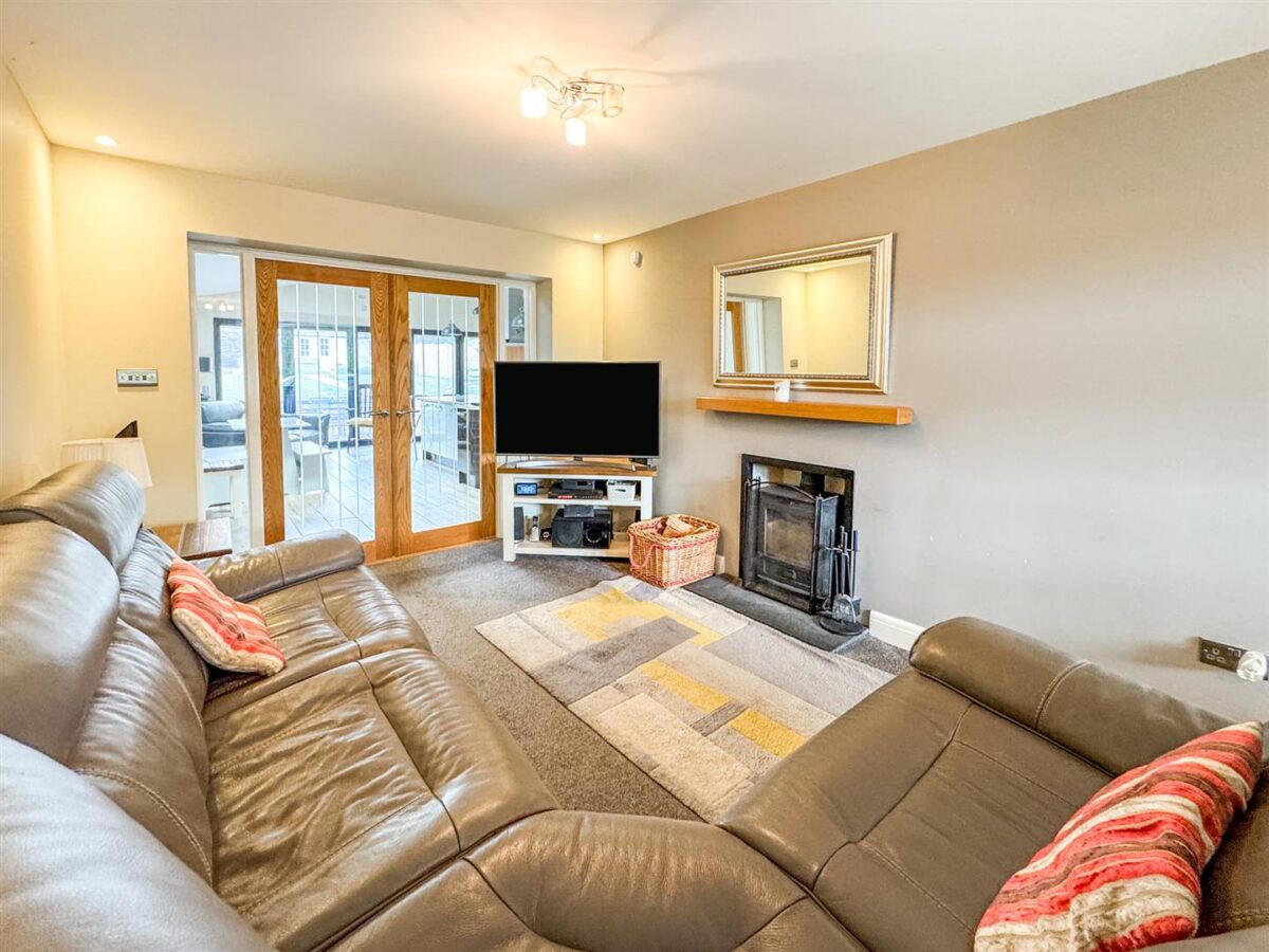 Cottingham Road, Corby