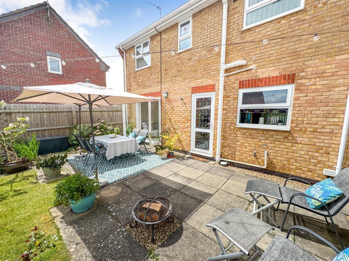 Applegarth Close, Corby