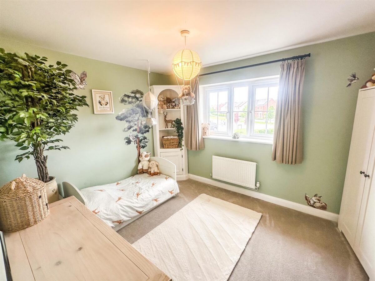 Arnold Drive, Corby
