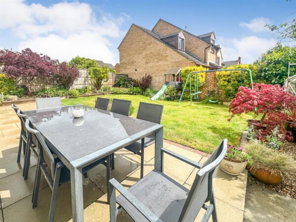 Little Meadow, Great Oakley, Corby
