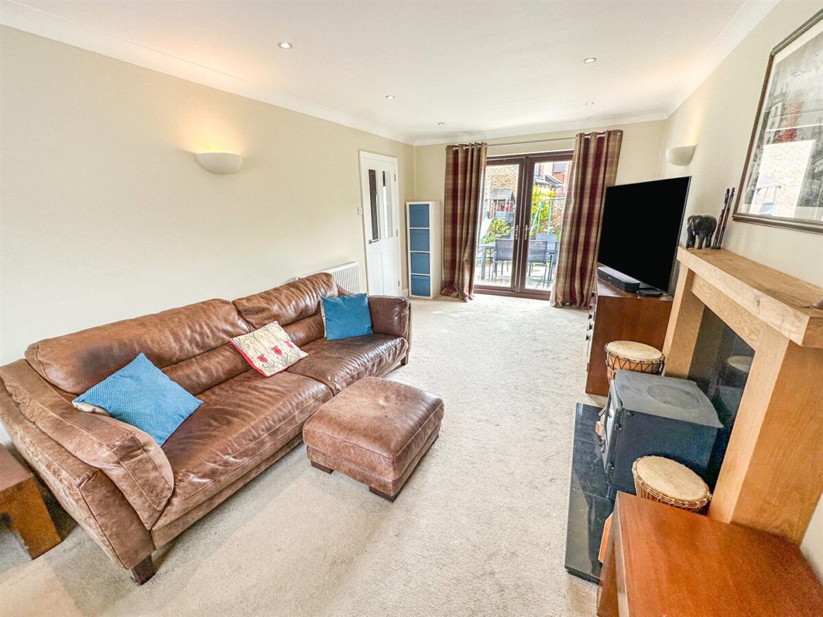 Little Meadow, Great Oakley, Corby