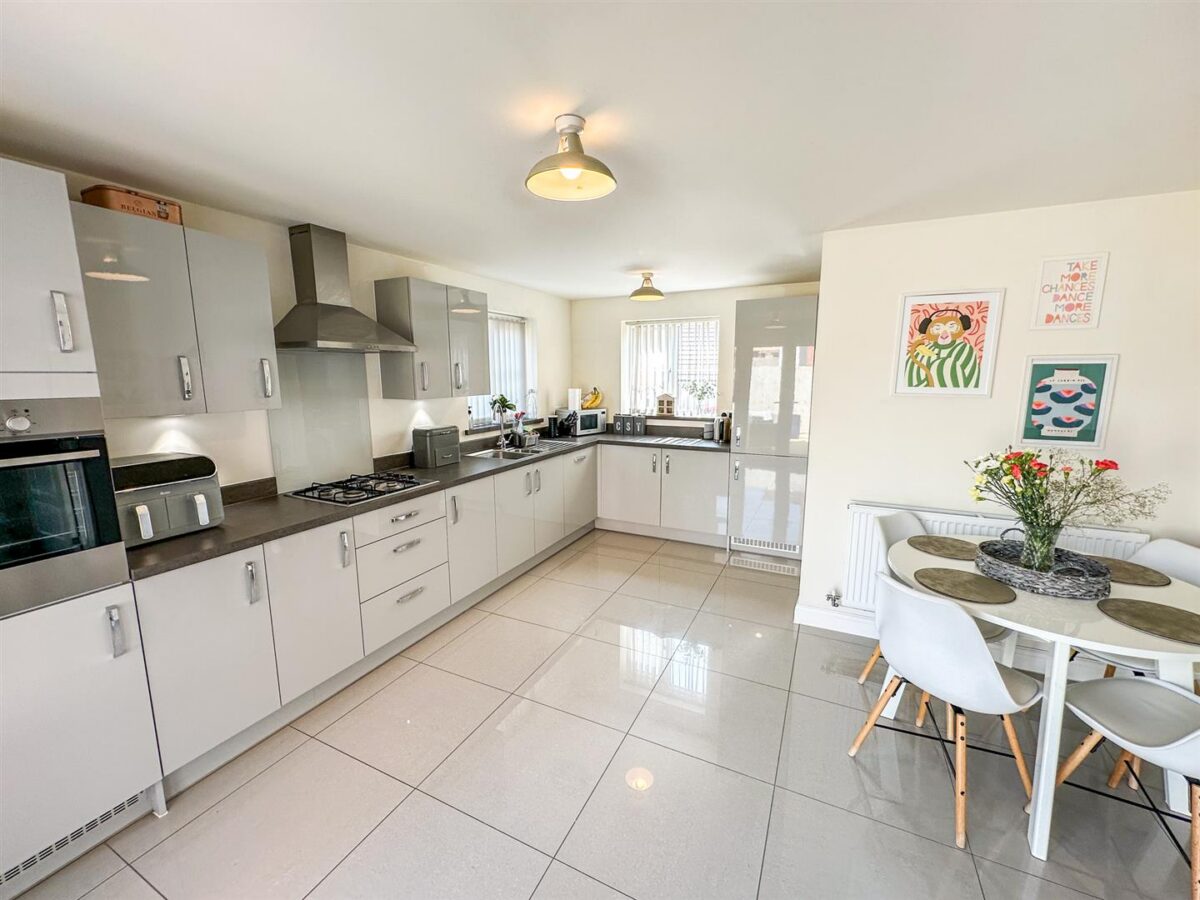 Aintree Road, Corby