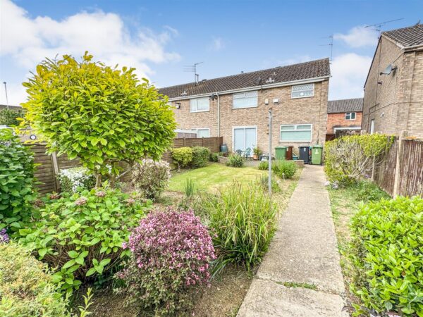 Deveron Walk, Corby