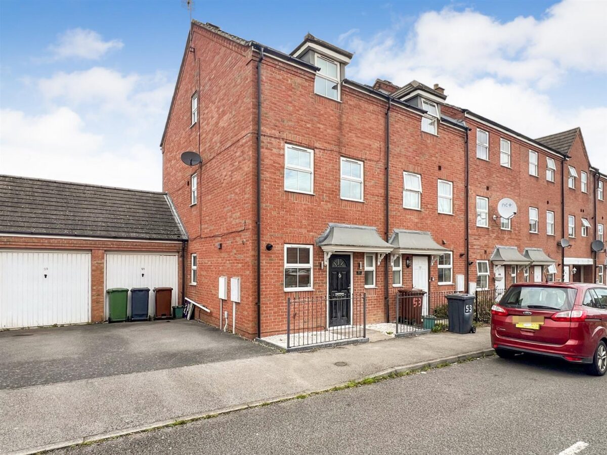 Chatsworth Road, Corby