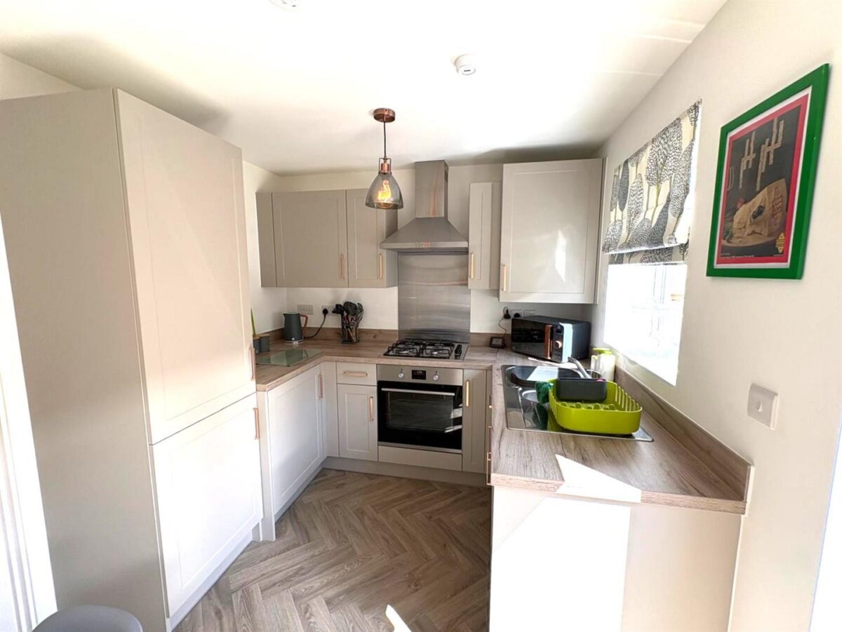 Grilley Street, Weldon