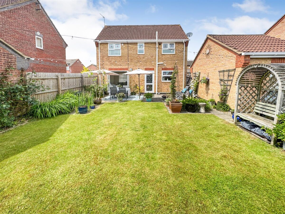 Applegarth Close, Corby