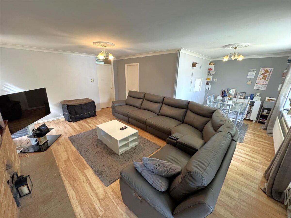 Pound Close, Great Oakley, Corby