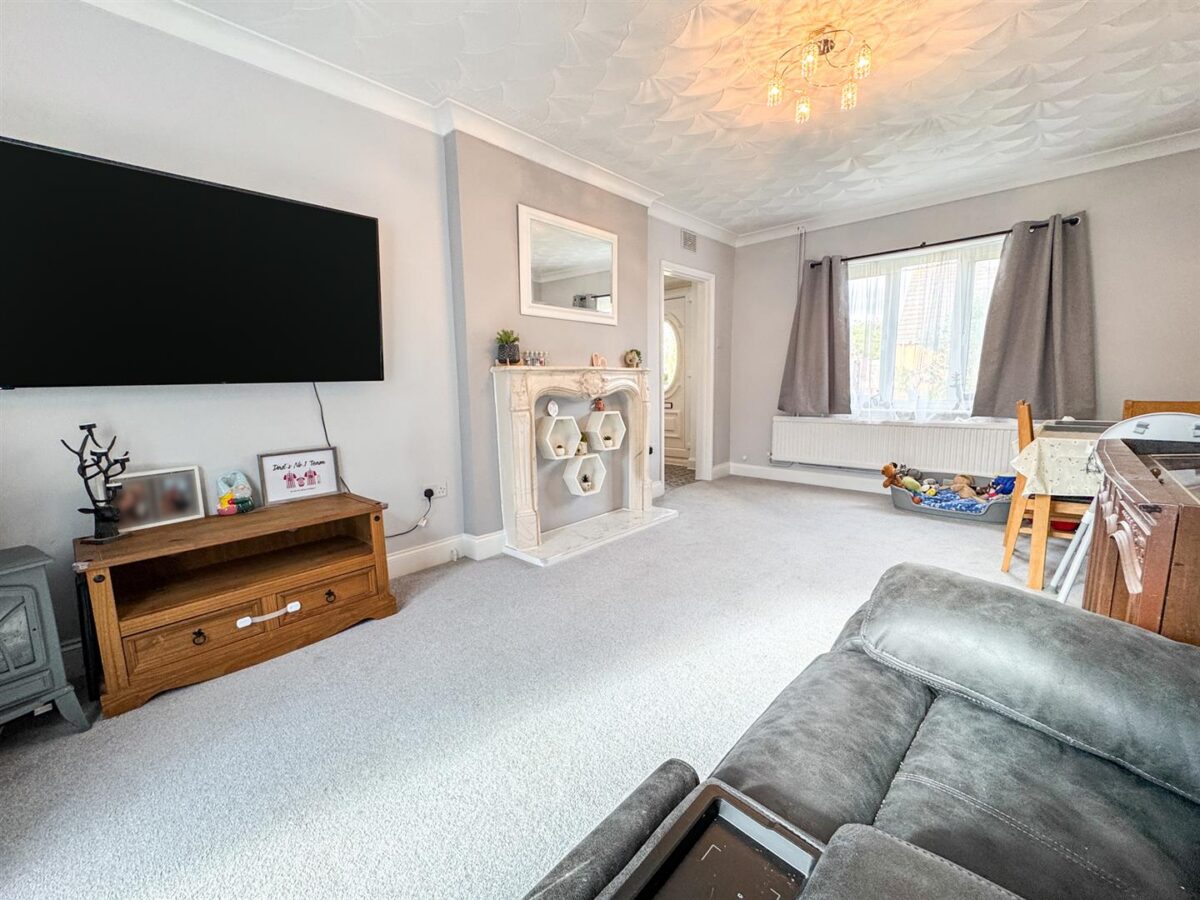 Faraday Grove, Corby