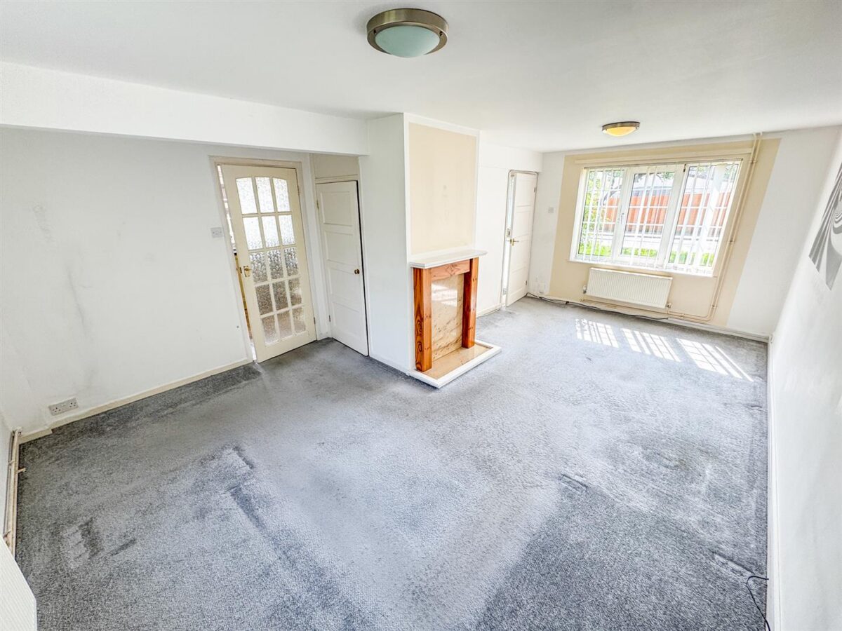 Cupar Crescent, Corby
