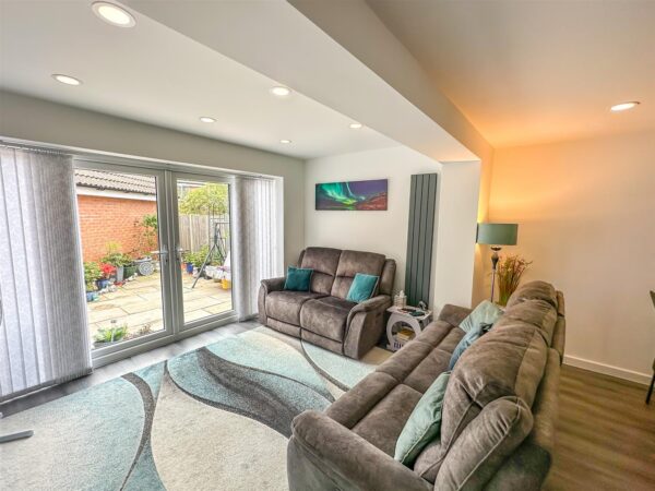 Nuthatch Close, Corby