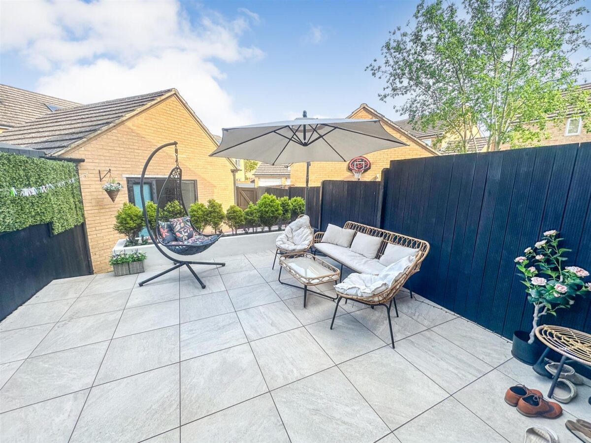 Gunnell Road, Corby