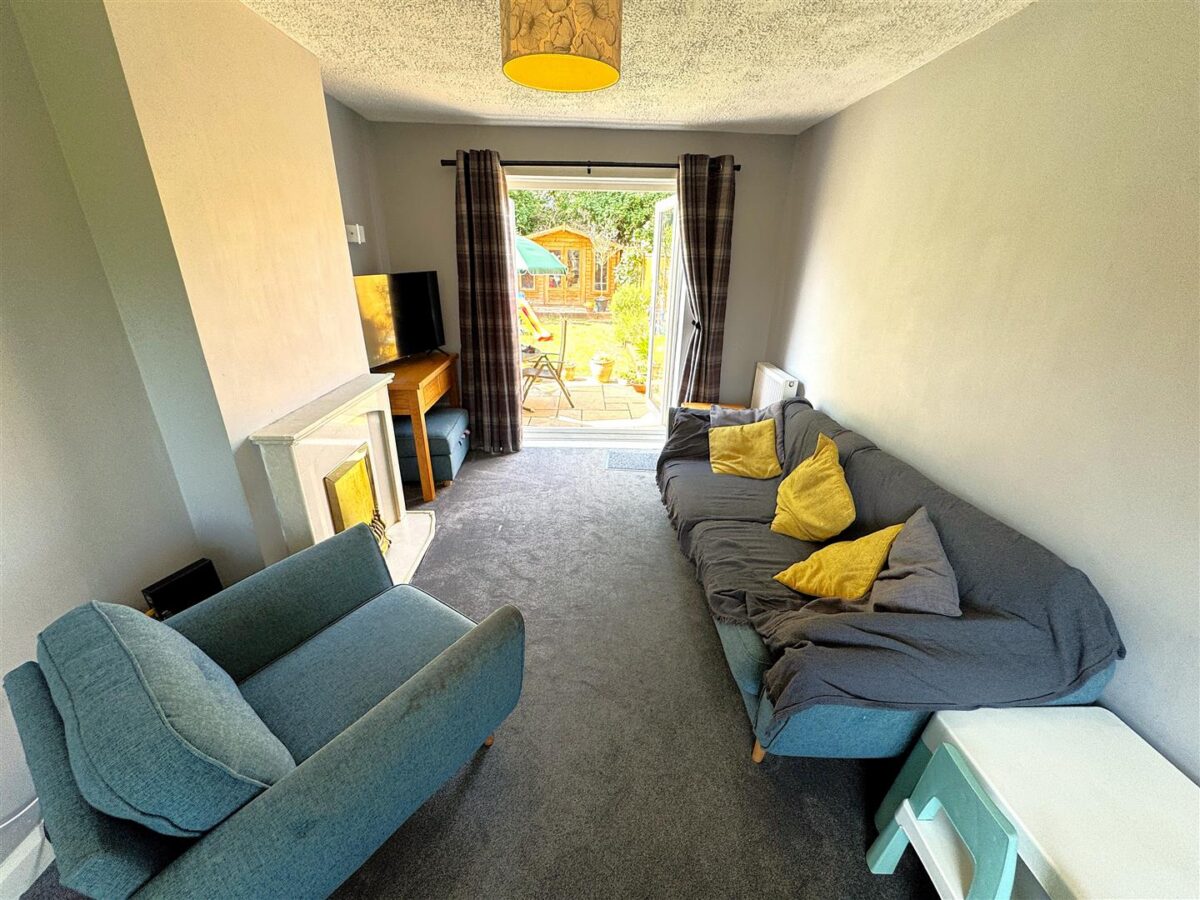 Thoroughsale Road, Corby