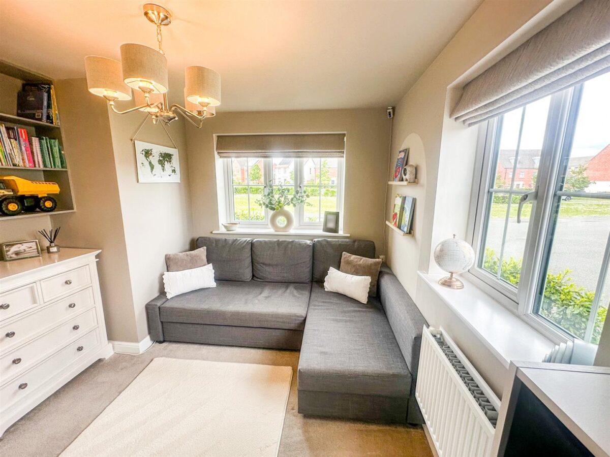 Arnold Drive, Corby